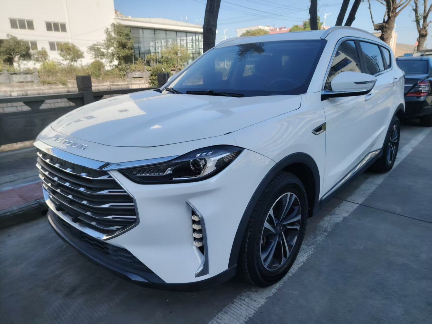 Jetour X70 PLUS moteur 1.5T Manuel (2020) véhicule SUV chinois - Voiture d'occasion