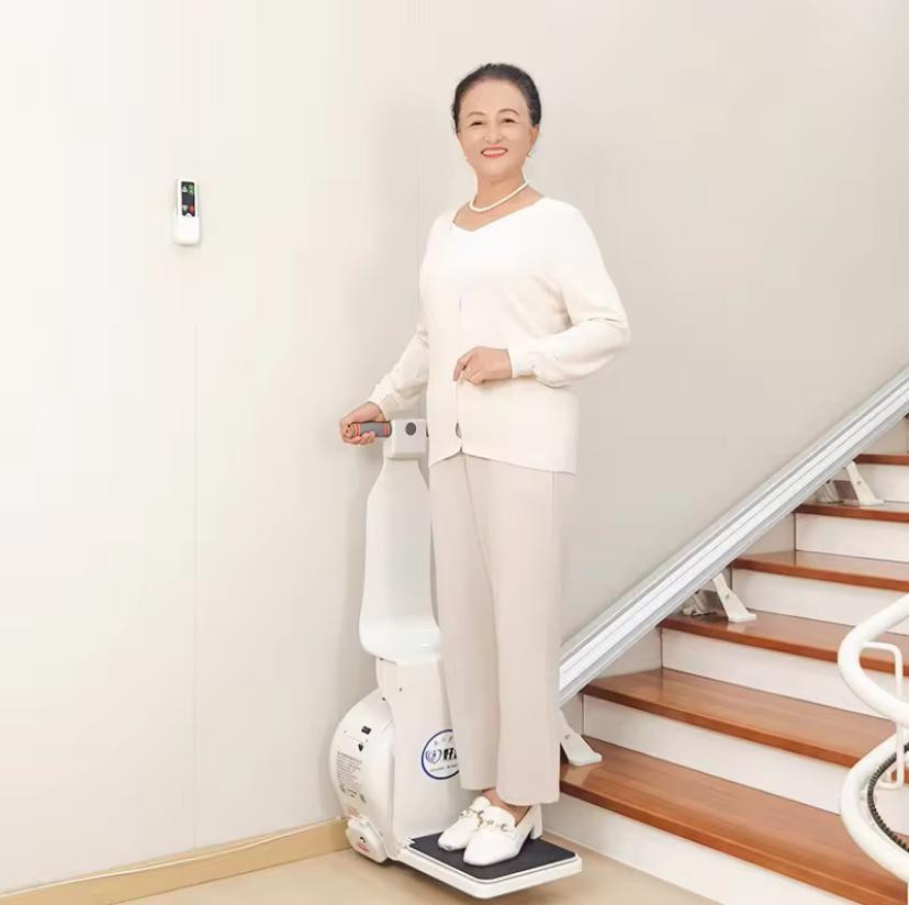 Monte-escalier pliable, rotatif et sur mesure de haute qualité, ascenseur stable pour personnes âgées mode debout