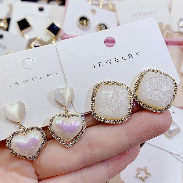 Boucles d'oreilles en perles françaises luxueuses légères haut de gamme réelles en boucles d'oreilles sucrées électroplitées en or protected en or